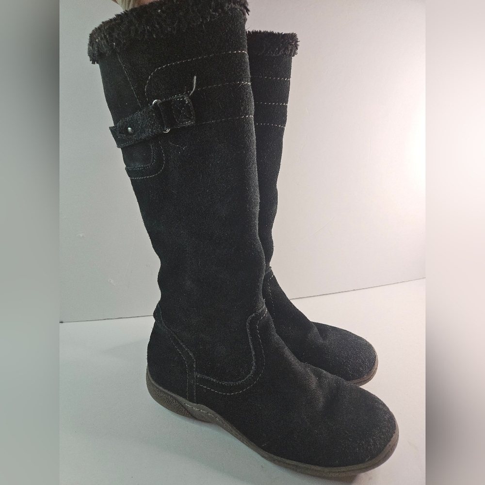 Womens black winter boots size 6.5